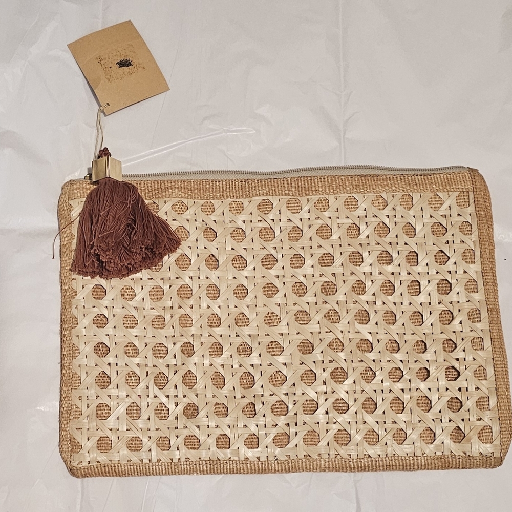 Soli & Sun Fearne Hand Woven Rattan Pouch - Picture 2 of 4